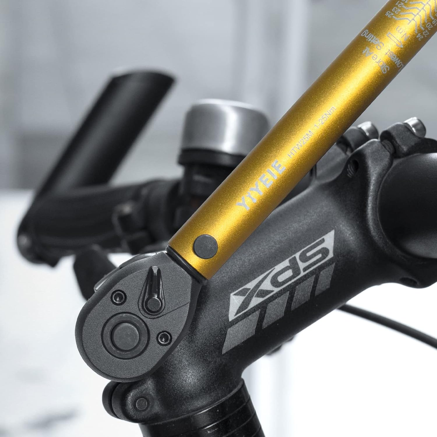 YIYEIE 50Pcs Master Bike Torque Wrench Set, 1/4 Inch Drive, 10-220 IN.LB (1-24.9 Nm), Inch Pound Click Torque Wrench with Bit Sockets, 0.1 Nm Micro, 3/8 Adapter, Pro Bicycle Tool Kit for MTB image number 3