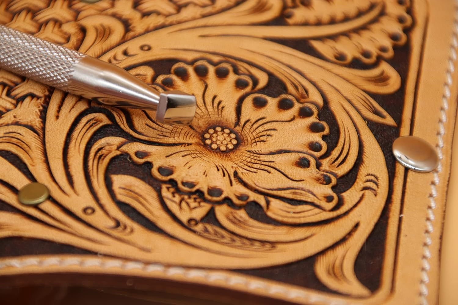 Smooth Angle Beveler Leather Stamping Tool Beveling Set 4Pcs Undercut Beveler Stamps 304 Stainless Steel Carving DIY Leathercrafts Kit image number 2