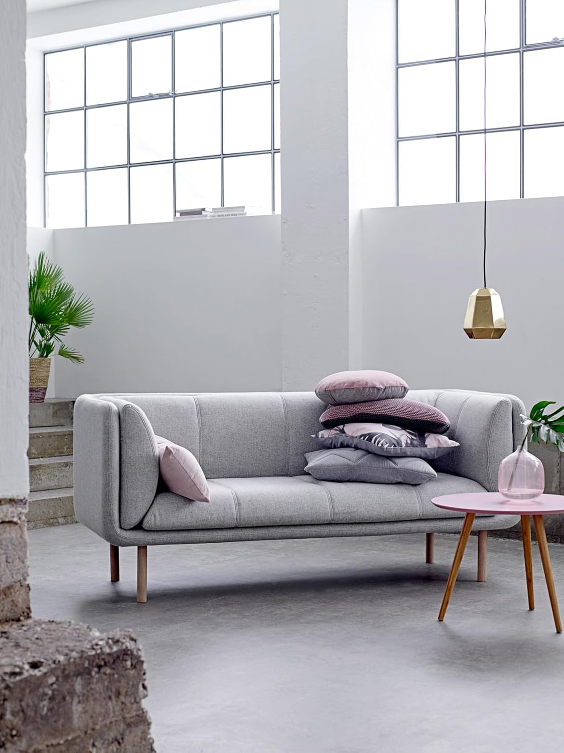 Bloomingville Stout Clear Glass Vase image number 1