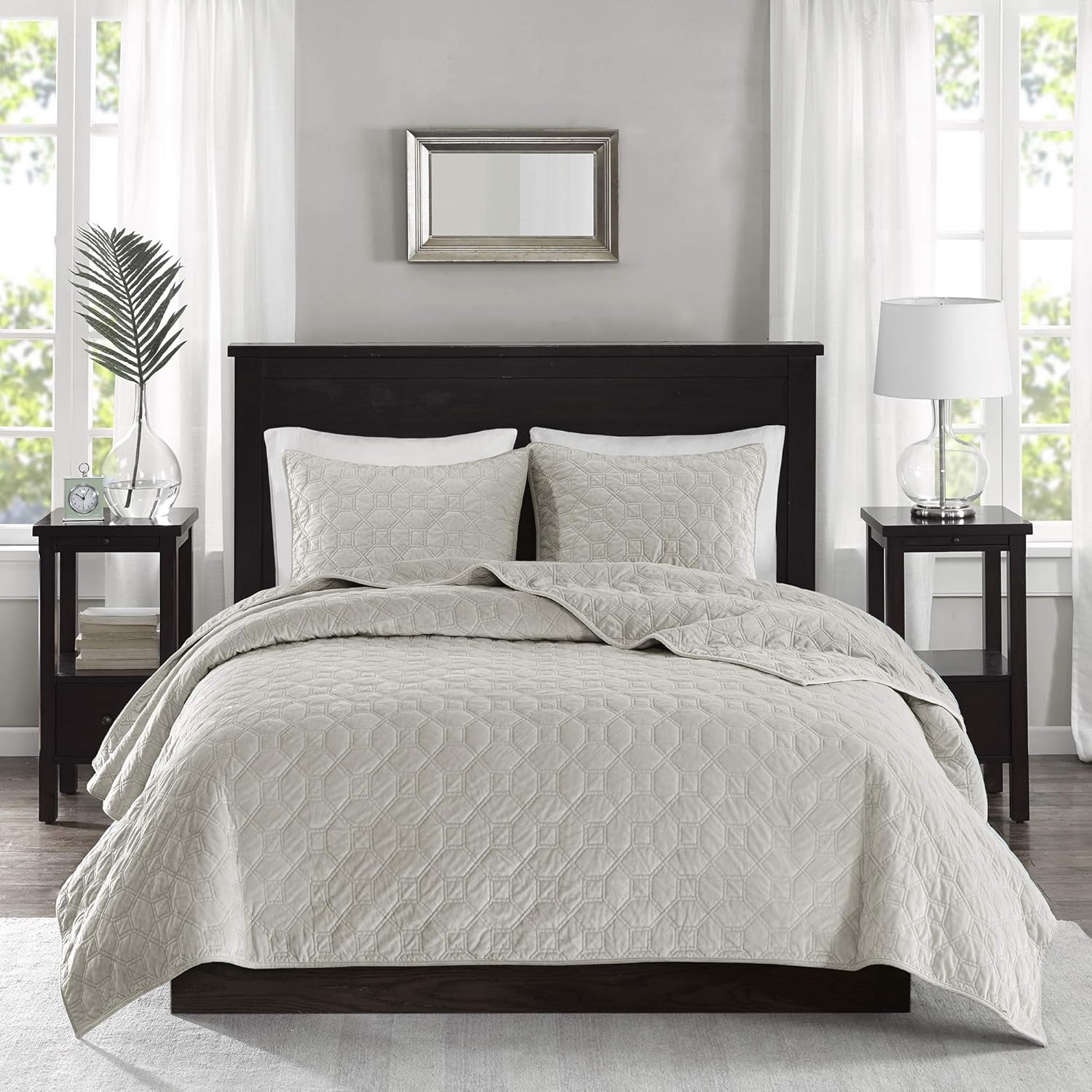 Madison Park Harper Quilt Set Velvet Casual Geometric Stitching Design All Season, Lightweight Coverlet, Cozy Bedding, Matching Shams, King/Cal King(104"X94"), Ivory 3 Piece image number 7