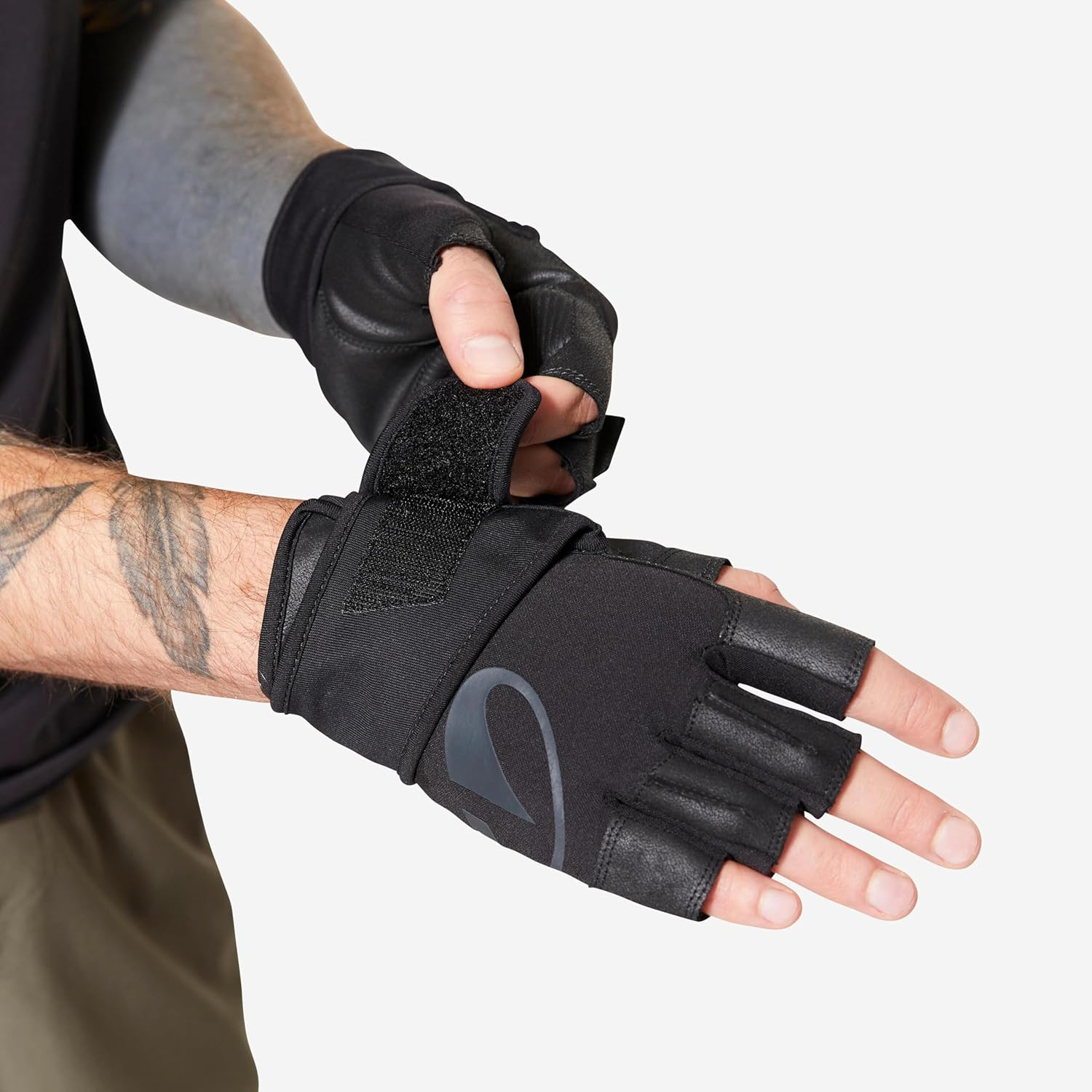 Decathlon Weight Training Gloves Wrist Support and Grip - Black