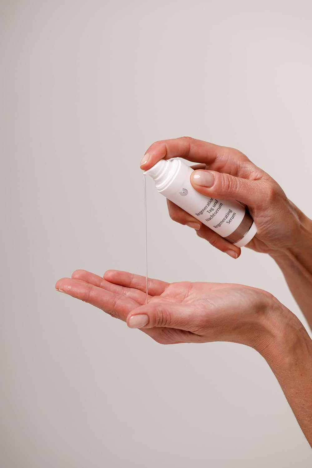 Dr. Hauschka - Regenerating Serum 30 Ml/Skin Care /30 image number 2