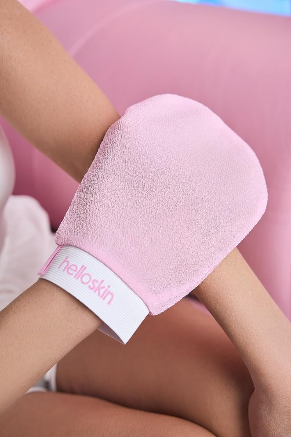 Helloskin Exfoliating Glove | Dead Skin Remover and Body Scrubber for Skin Renewal | Exfoliator Mitt for Smooth Skin | Eco-Friendly Self-Tan Removal Glove for Men & Women - Pink