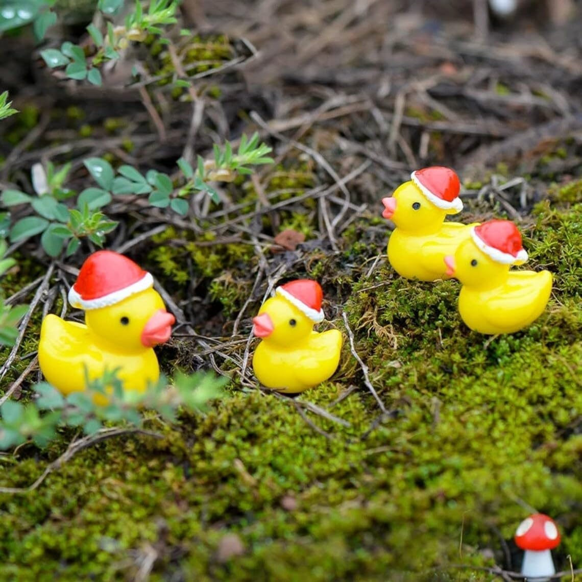 Mini Christmas Resin Tiny Yellow Duck, Dollhouse Miniature Tiny Yellow Duck, Terrarium Fairy Garden Dolls Toy, Mini Micro Landscaping Decoration (2 PCS) image number 3