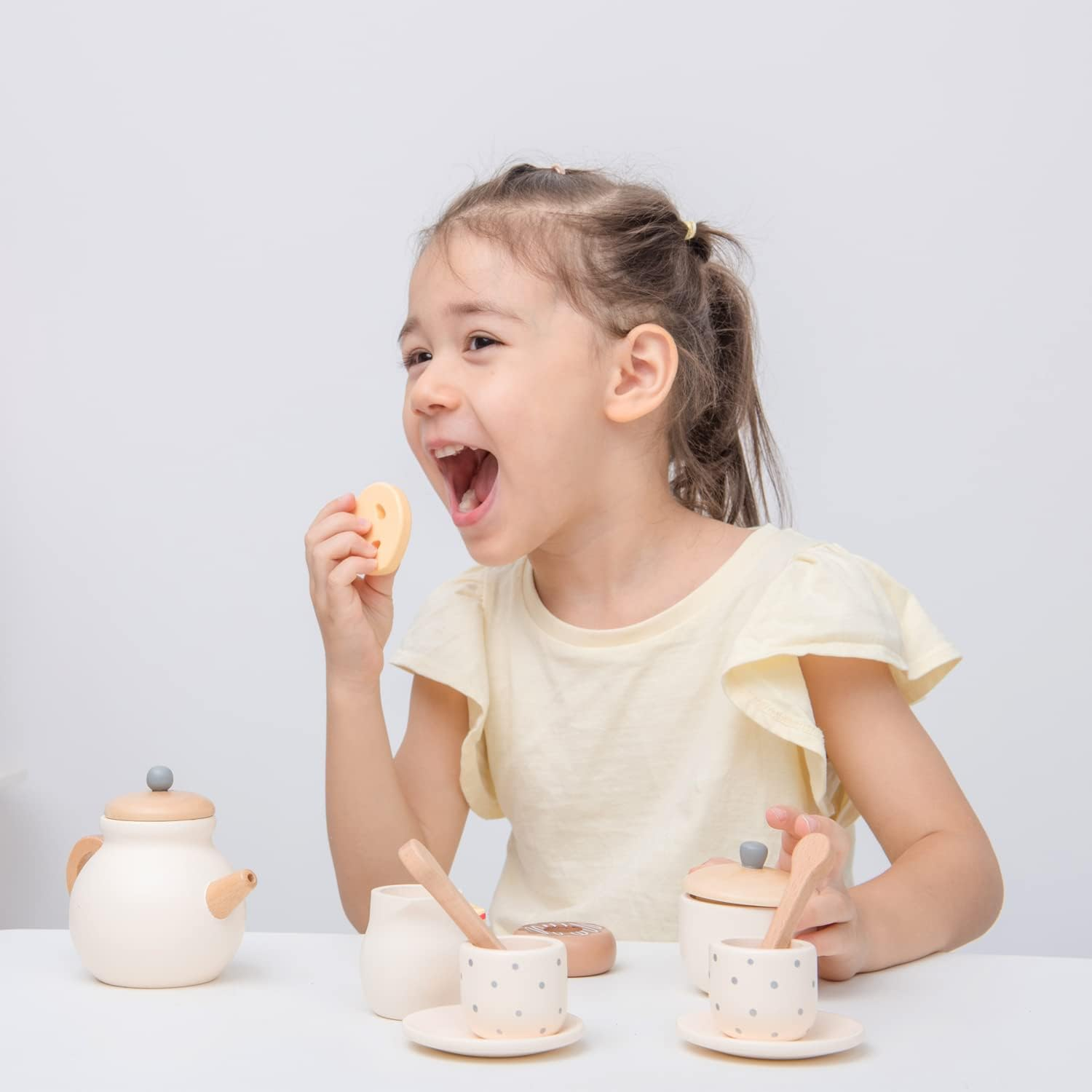 New Classic Toys 10619 Wooden Tea Set, Beige image number 1