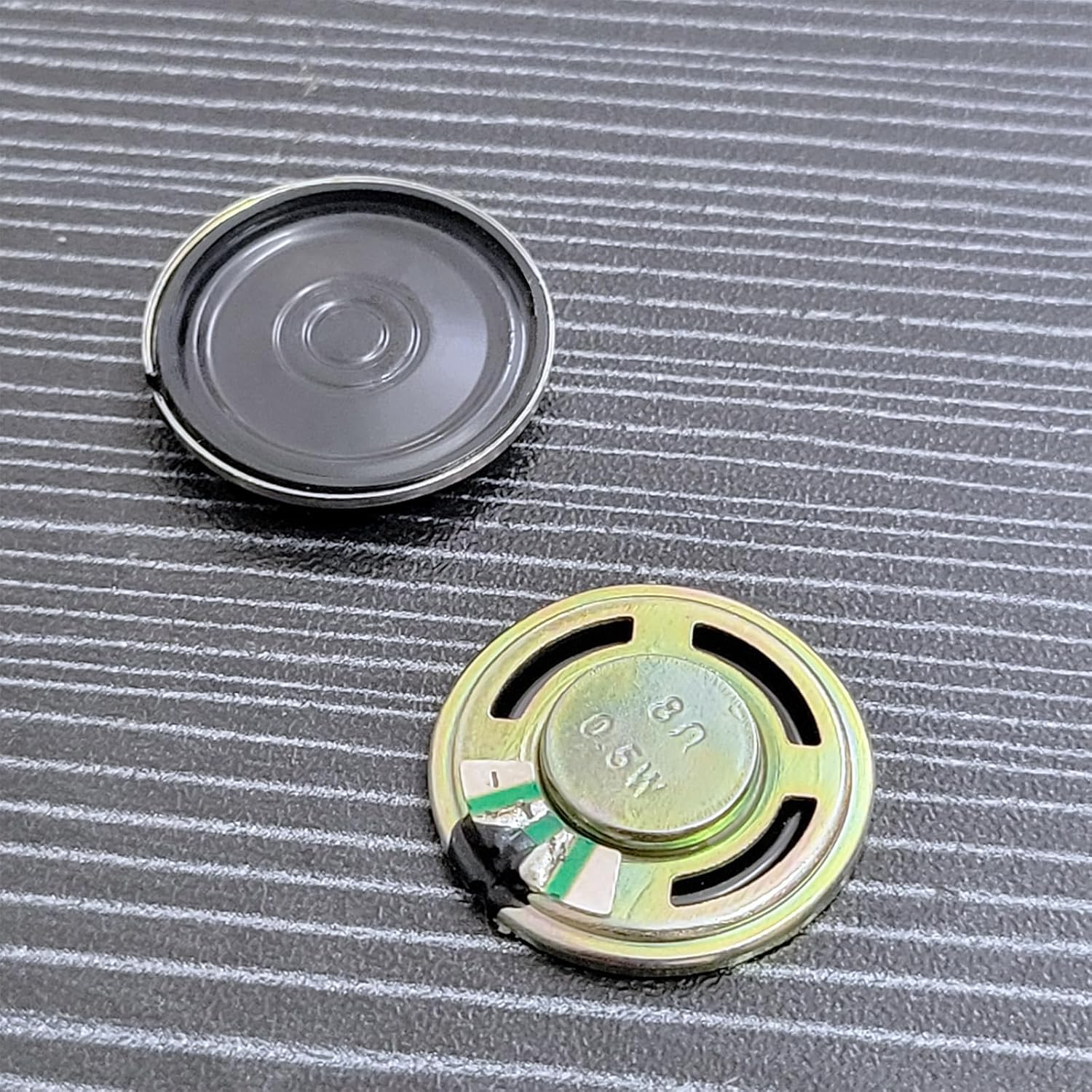 10Pcs 23Mm 8 Ohms 0.5W Inner Speaker Loudspeaker Compatible with Legency Game Boy Color,Advance GBA,GBC Game Console Replacement Repair Parts