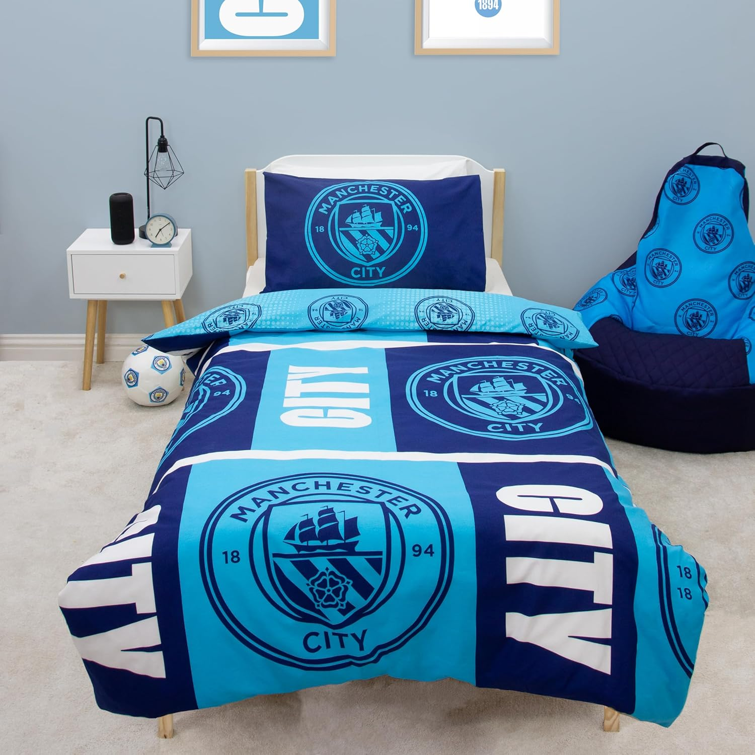Manchester City FC Official Single Duvet Cover Set | Flashy Design | Blue Reversible 2 Sided Football Bedding Cover Official Merchandise Including Matching Pillow Cases | Polycotton image number 2