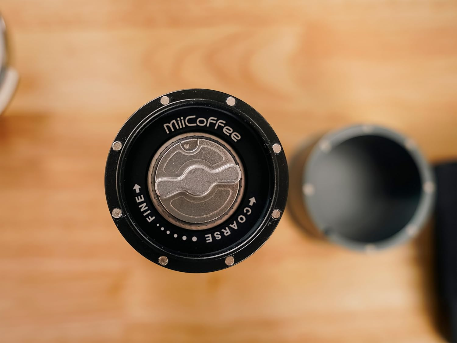Miicoffee PT1 Portable Electric Burr Coffee Grinder V2, USB-C Rechargeable Stainless Conical Burr Grinder, Aluminum Body with Cleaning Brush Included image number 5