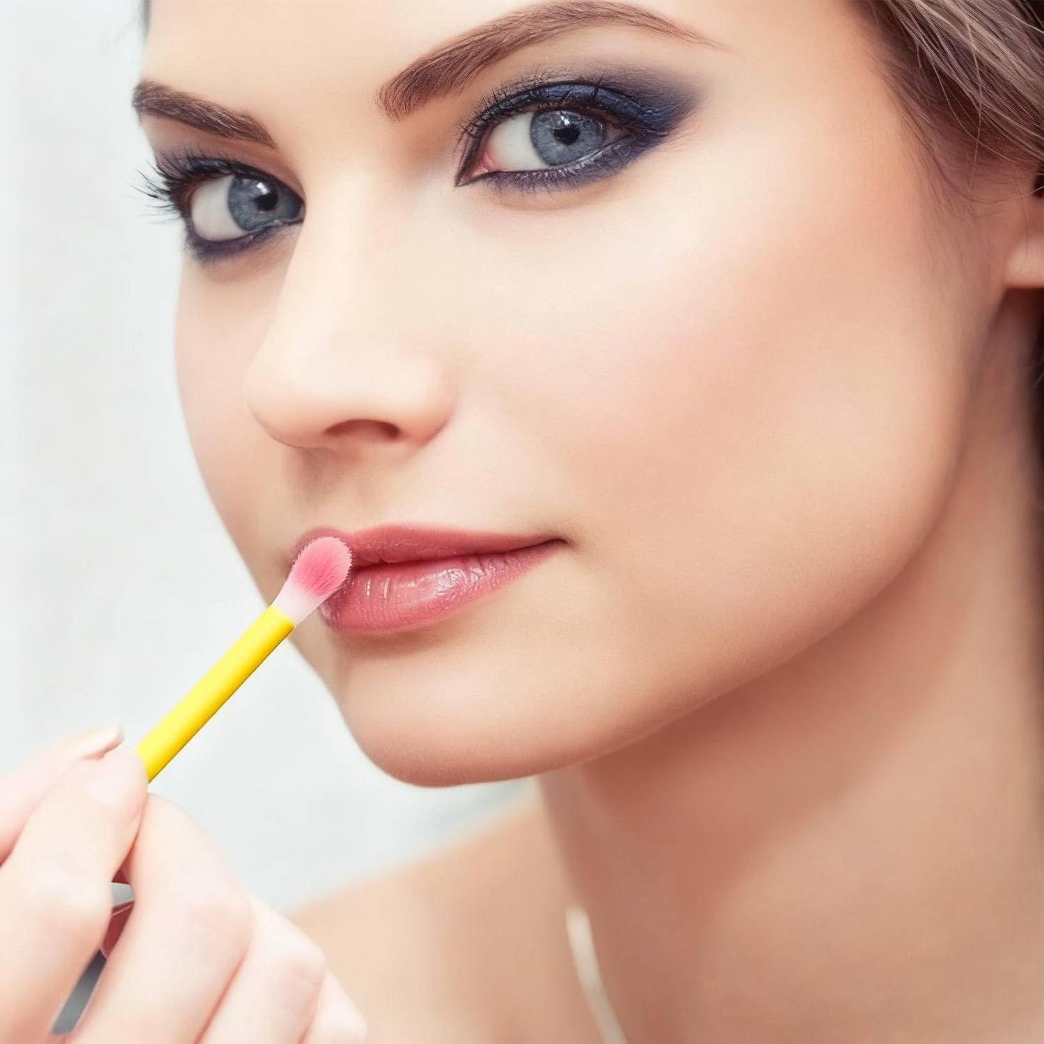 Pack of 400 Lip Brushes, Betterjonny Make-Up Lipstick Brush, Lip Gloss, Concealer Brush, Lipstick Stick Applicator, Lip Applicator Tool for Perfect Lip Makeup (Yellow) image number 4