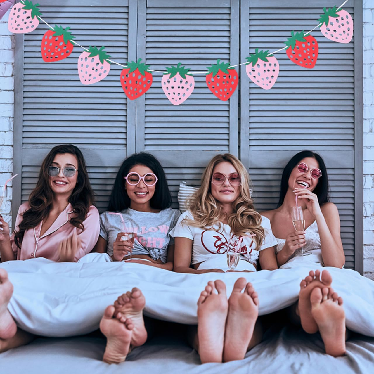 Totority Strawberry Birthday Party Banner Decoration Set Felt Hanging Buntings for Indoor Outdoor Festive Celebrations image number 6