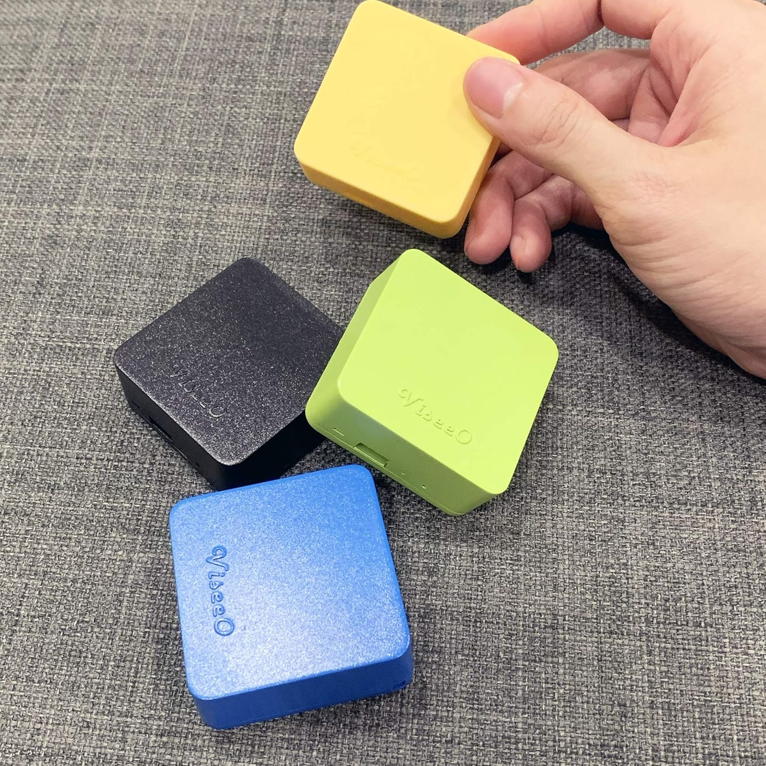 Viseeo QUBS Smart Temperature & Humidity Data Logger (Black) image number 2