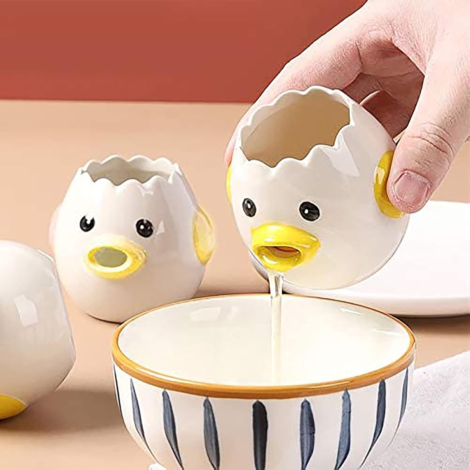 Cartoon Egg Separator Mini Egg White and Yolk Separator Practical and Simple Ceramic Egg Separator Suitable for Kitchen Baking Small Tools image number 1