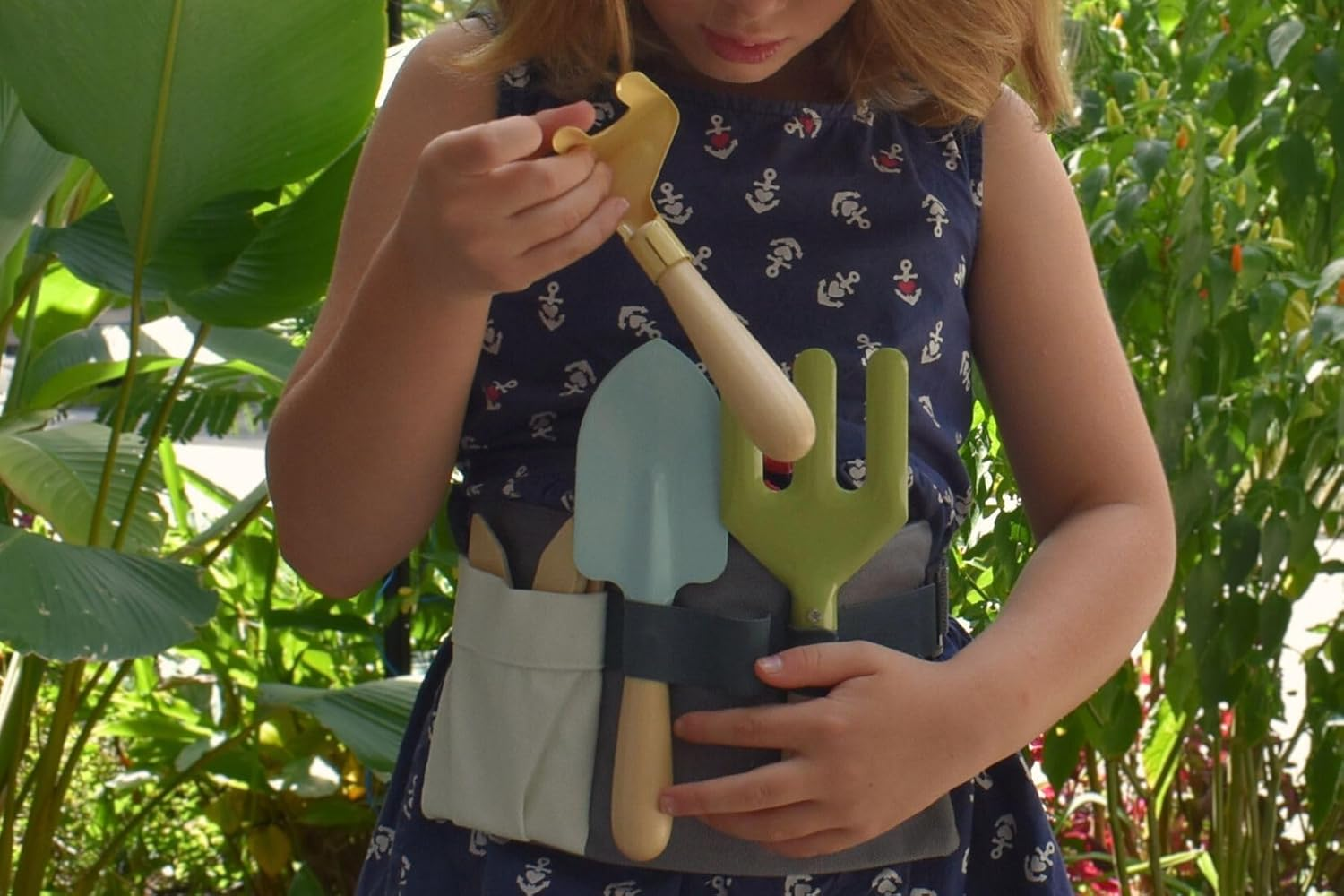 Kaper Kidz Garden Belt with Tools and Name Tag Set image number 2