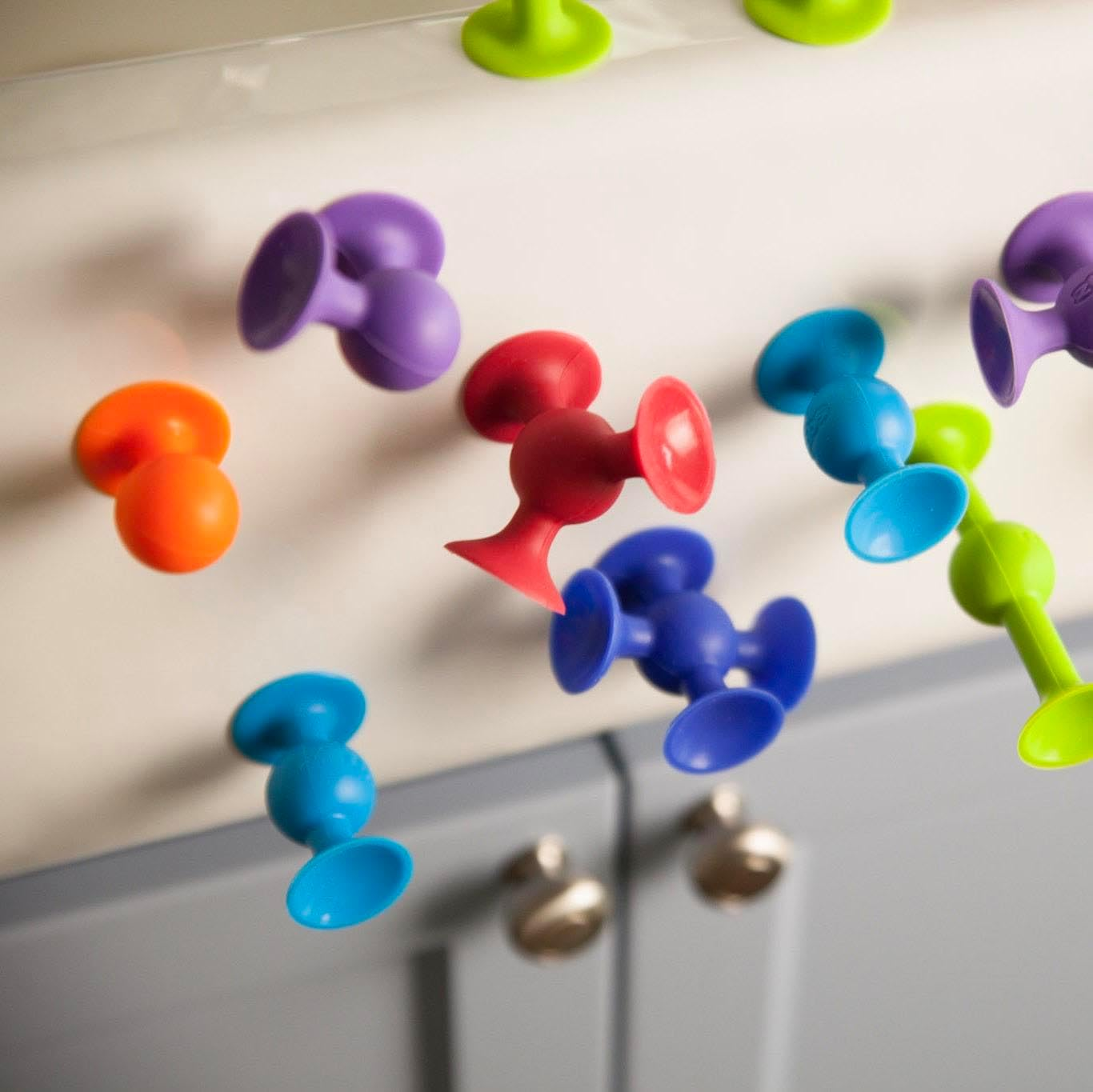 FA-088-2 Fat Brain - Squigz Deluxe Set