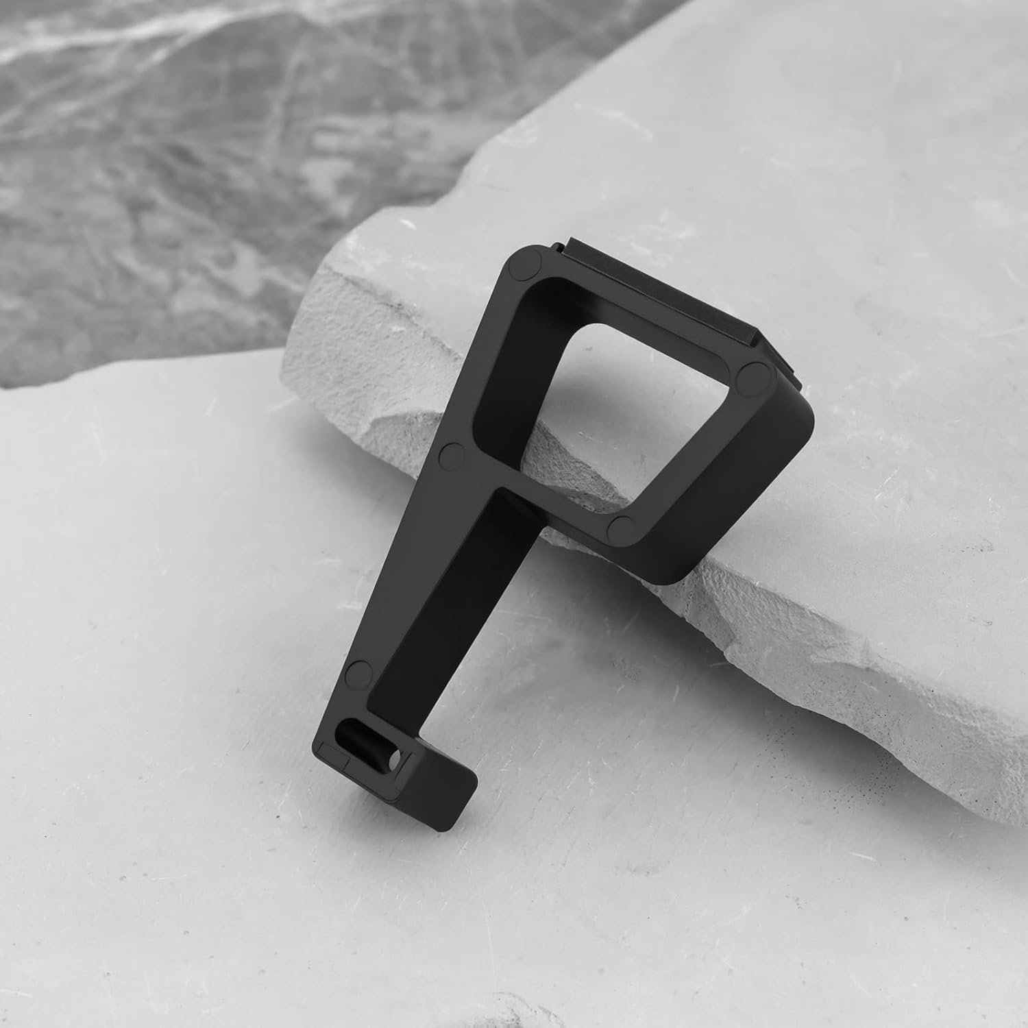 LT Easiyl 4Pcs Game Console Horizontal Holder Simple Feet Bracket Prevent Slip Cooling Feet Slip Feet Stand Compatible with Sony PS4 Slim Black image number 2