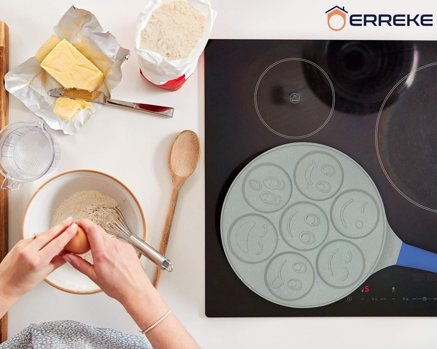 Erreke Pancake Pan, Non Stick Crepe Pan, All Types of Kitchens and Induction Hobs, Fun Design for Kids and Cooking, Soft Touch Handle, 26 Cm, Pink Color. image number 1