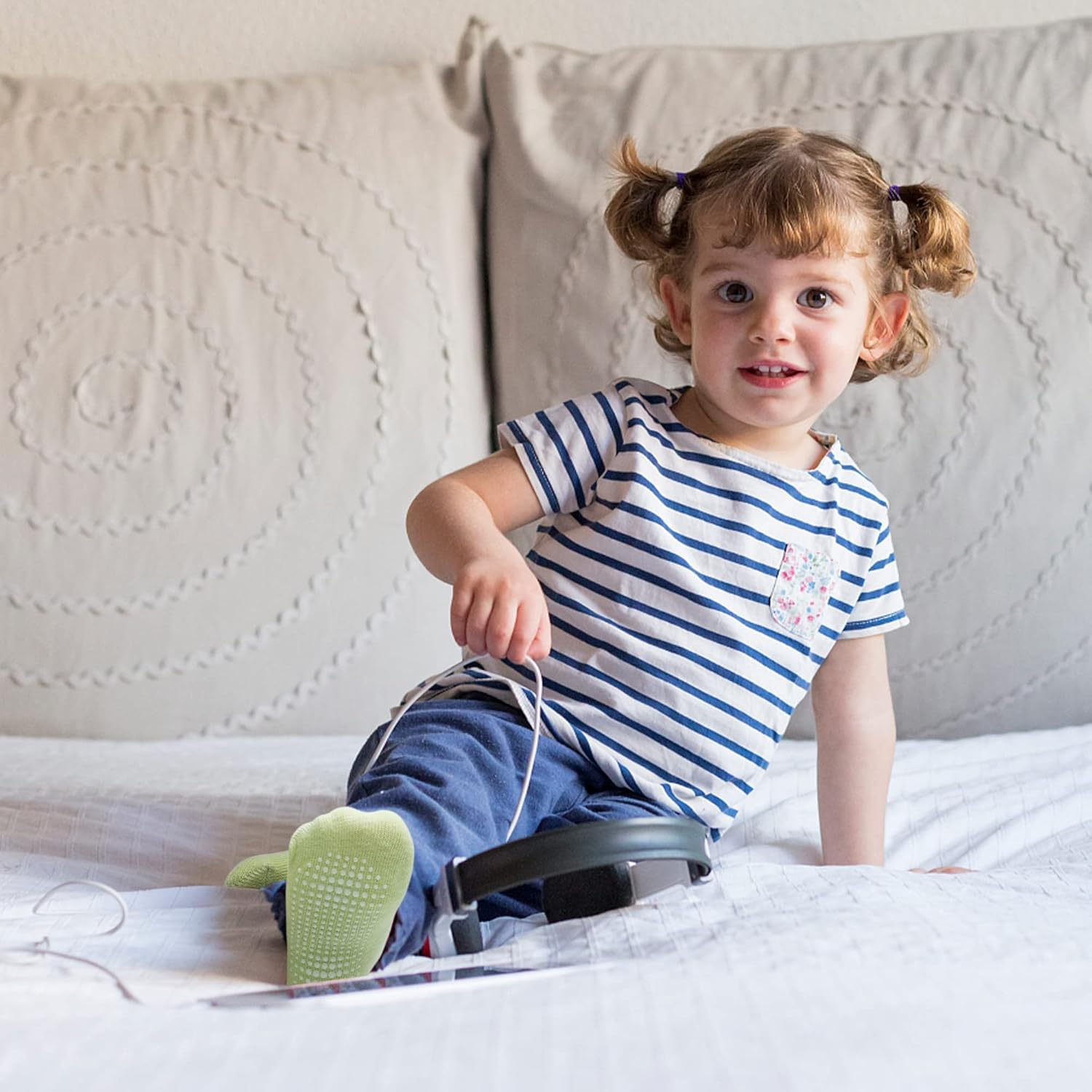 Hyzgb 12 Pack Non Slip Kids Toddler Baby Socks with Grips for 1-7 Years Boys Girls Cotton Crew Socks Multi Colors image number 1