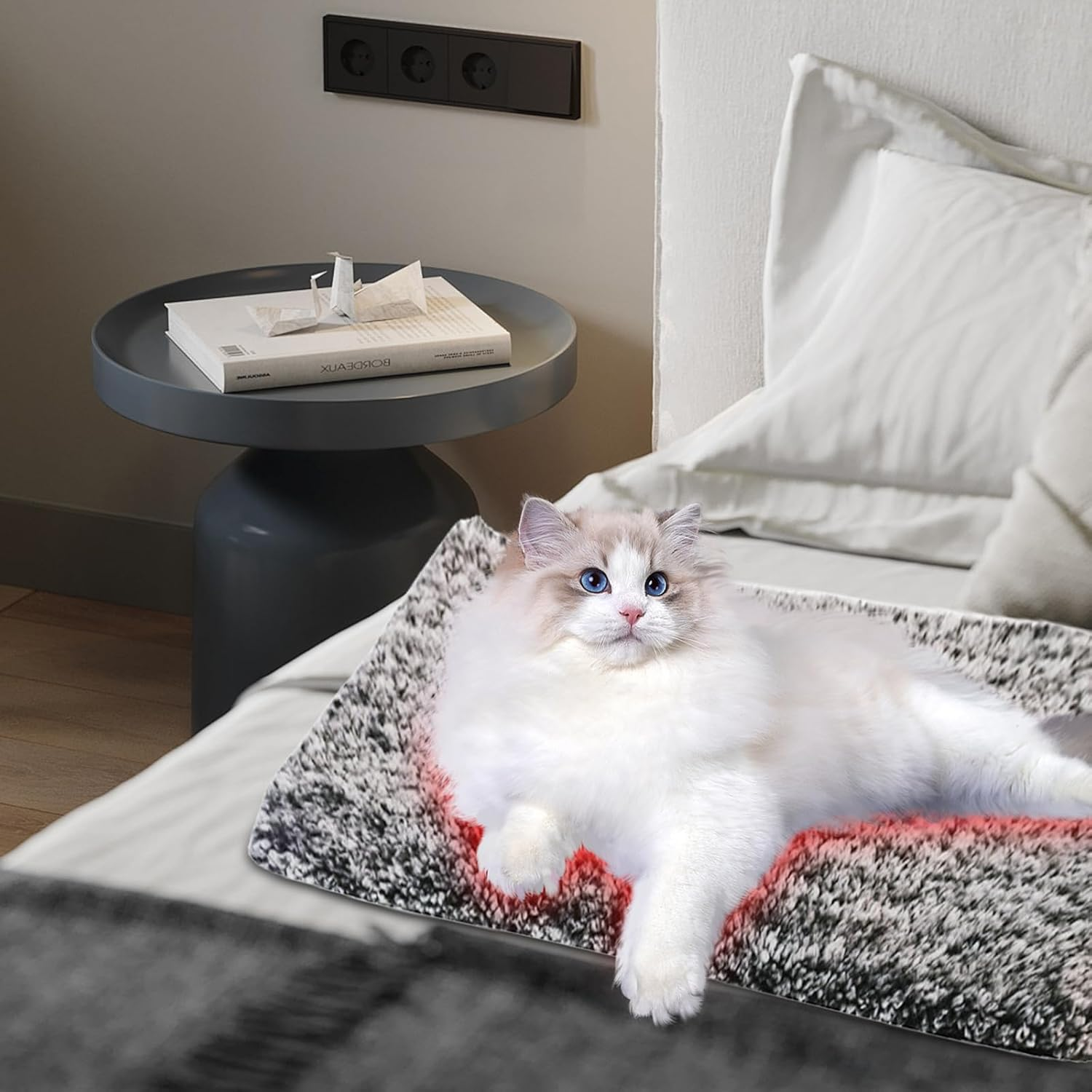 SPORWAY Self-Heating Pet Blanket, Fabric, Single Layered, Grey, 58X88Cm, Winter image number 5