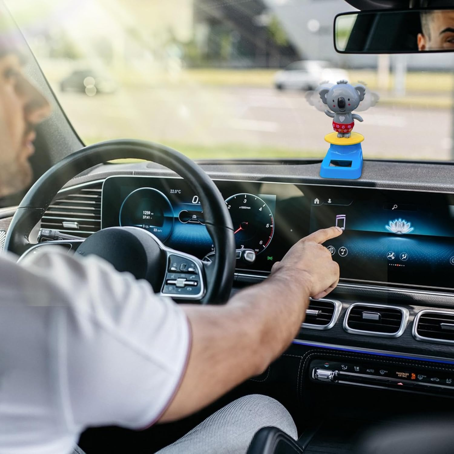 Solar Dancing Figure - Shaking Car Ornament - Solar Powered Dancing Figures Decoration,Koala Shape S Haking Head Decor, Automotive Interior Decoration for Sedan Vehicle Truck image number 3