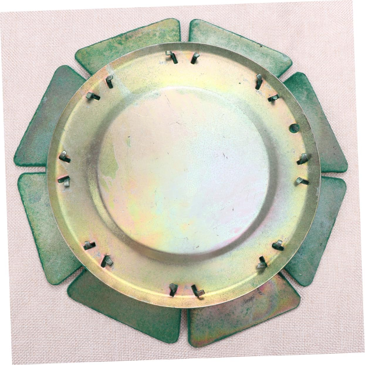 Parliky Metal Putting Cup Practice Hole for All-Direction Training Lightweight Portable Golf Practice Aid for Putting Game Improvement image number 1