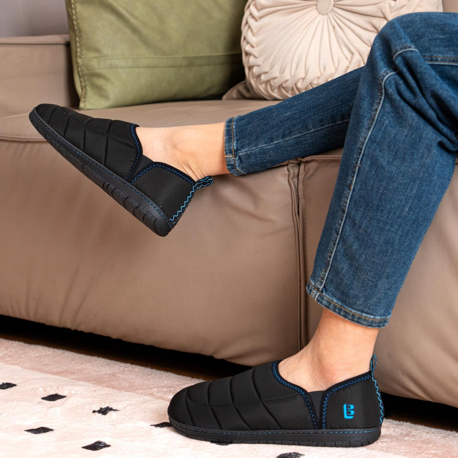 Longbay Men'S Outdoor Slippers Two Tone Warm Memory Foam Slip on Indoor House Shoes Bedroom Loafers image number 4