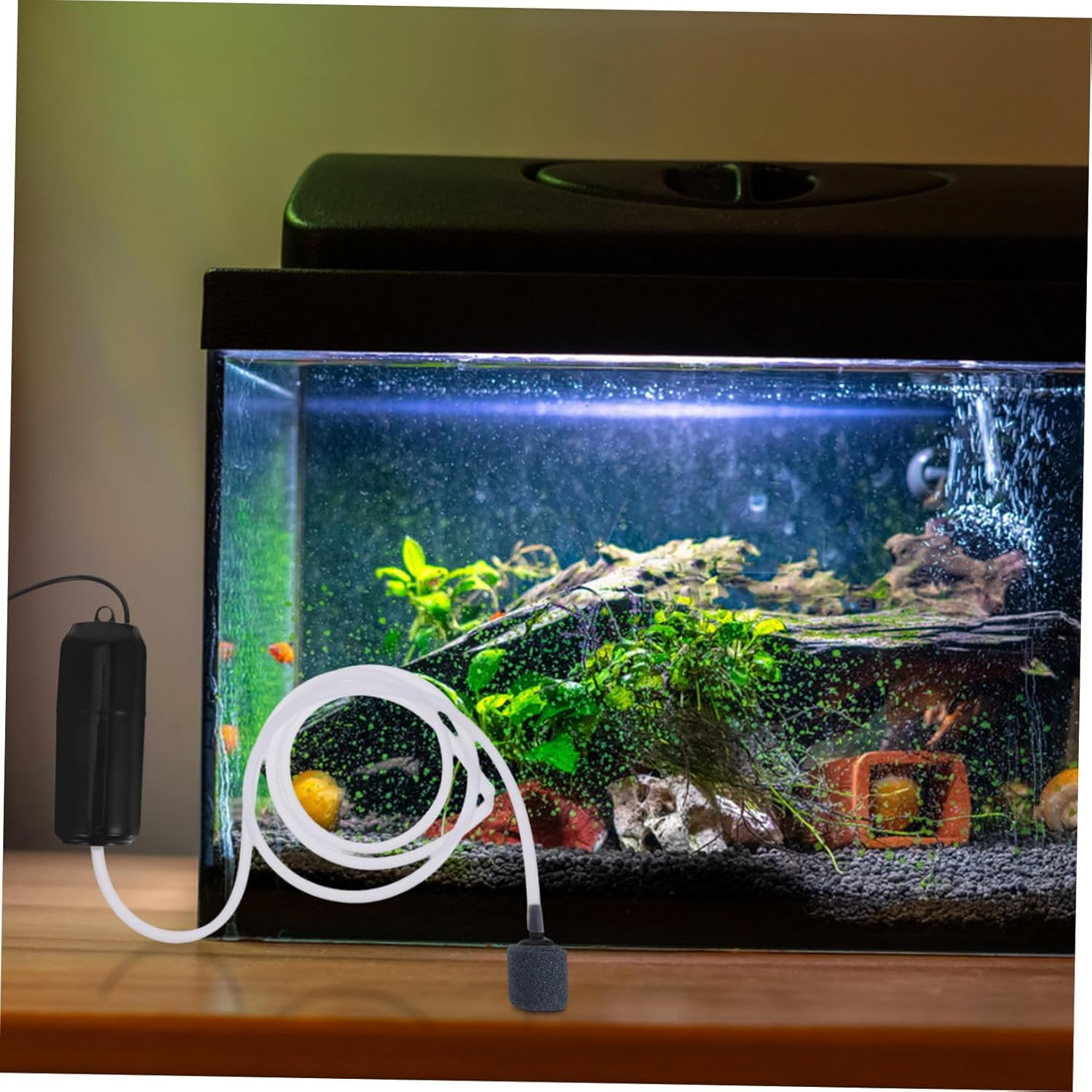 Ipetboom Small USB Aquarium Air Pump Portable Oxygen Aerator Plastic Fish Tank Accessory Quiet Operation for Home and Outdoor Fishing Supplies image number 2