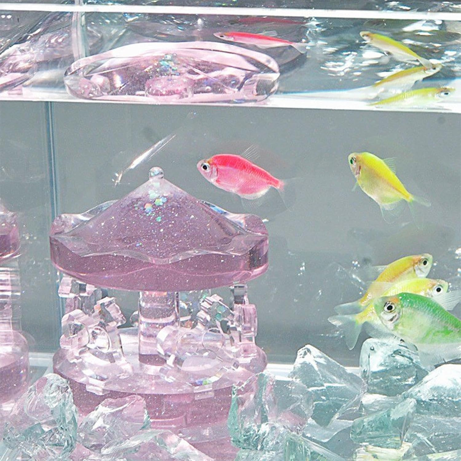 Fish Tank Decor | Carousel Fish Tank Landscaping Decor | Aquarium Miniature Decoration for Fish Tank Landscaping Accessories for Freshwater and Saltwater Fish Tanks image number 1