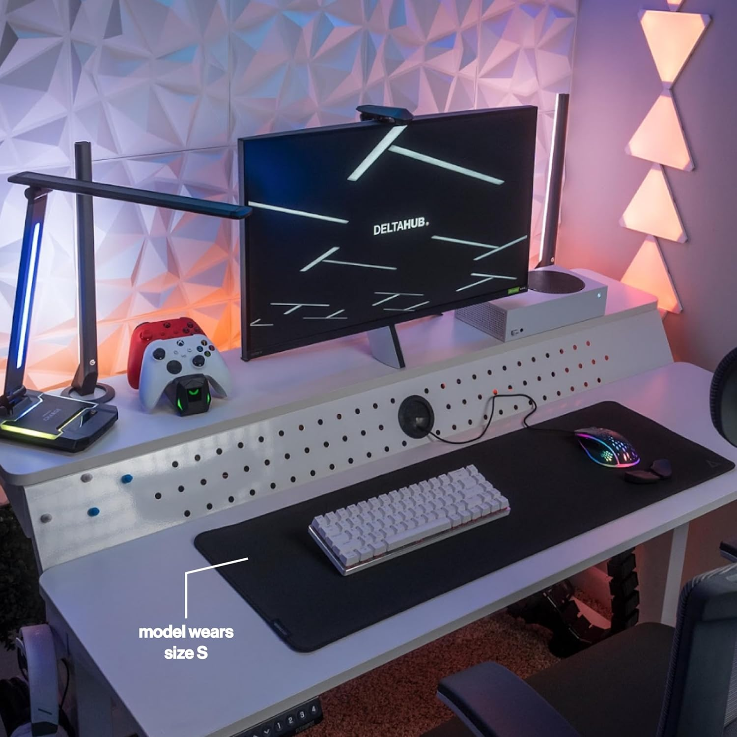 Gaming Desk Pad (Black, Large) image number 6