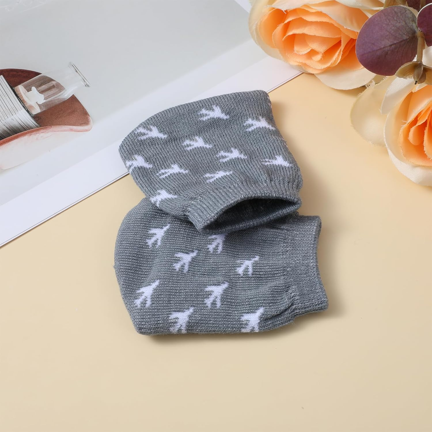 MBAIYO 8 Pcs Luggage Wheels Cover Socks, Suitcase Wheel Protector Covers Full Suitcases Wrap Fabric Protector Sock Universal Wheel Sleeves Case for Suitcase Prevents Floor Bed Dirt image number 4