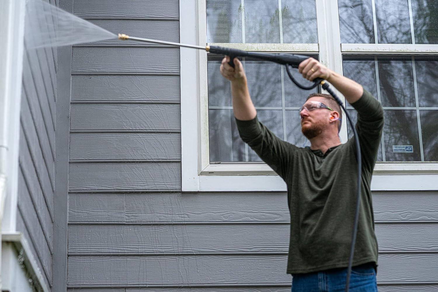 Dewalt 4500PSI Side Grip Spray Gun with Adaptor image number 3