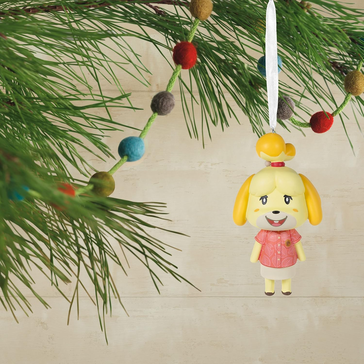 Hallmark Nintendo Animal Crossing Isabelle Christmas Ornament image number 5