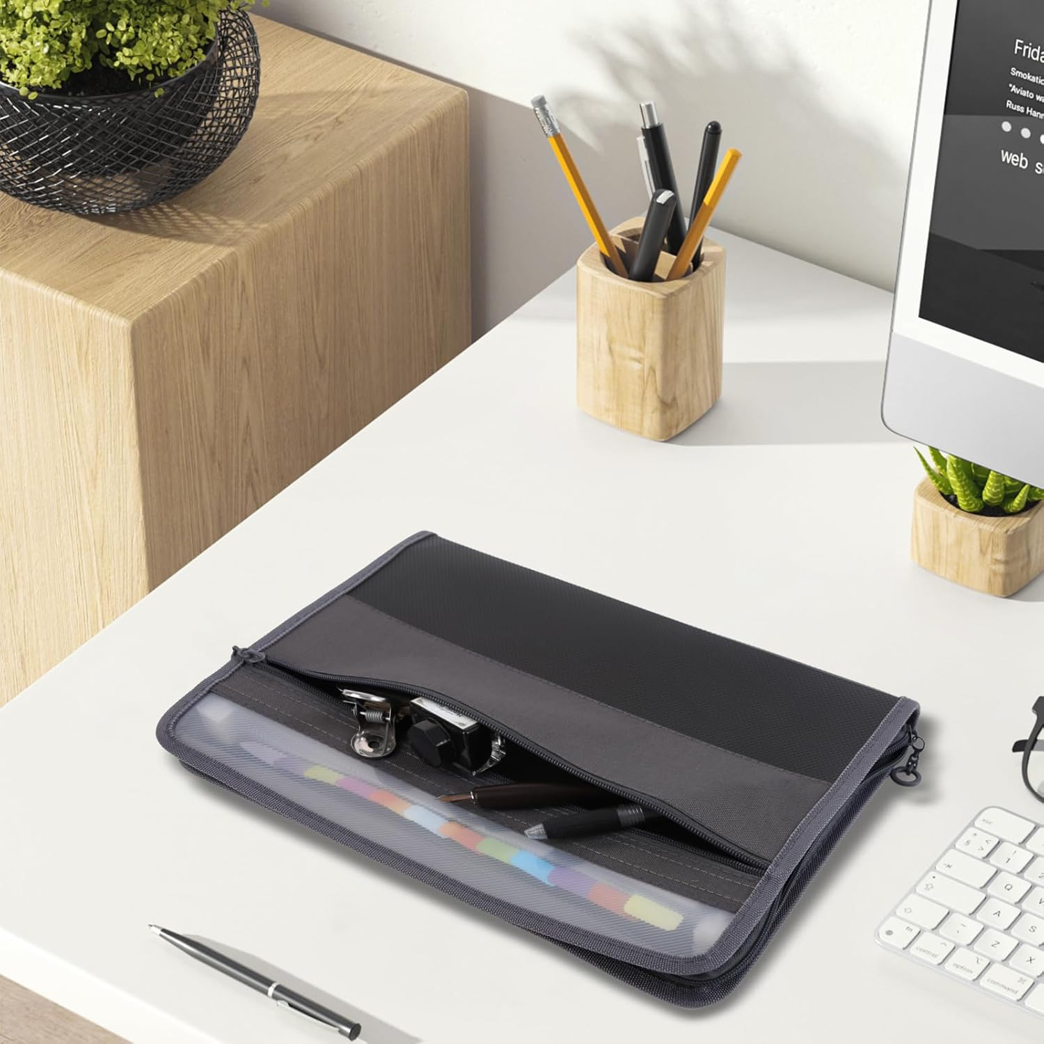 Expanding File Folder Featuring Adhesive Tags with 13 Pockets for Document Organiser, Large Capacity Accordion File Folder for A4-Sized Paper Organization Folder image number 2