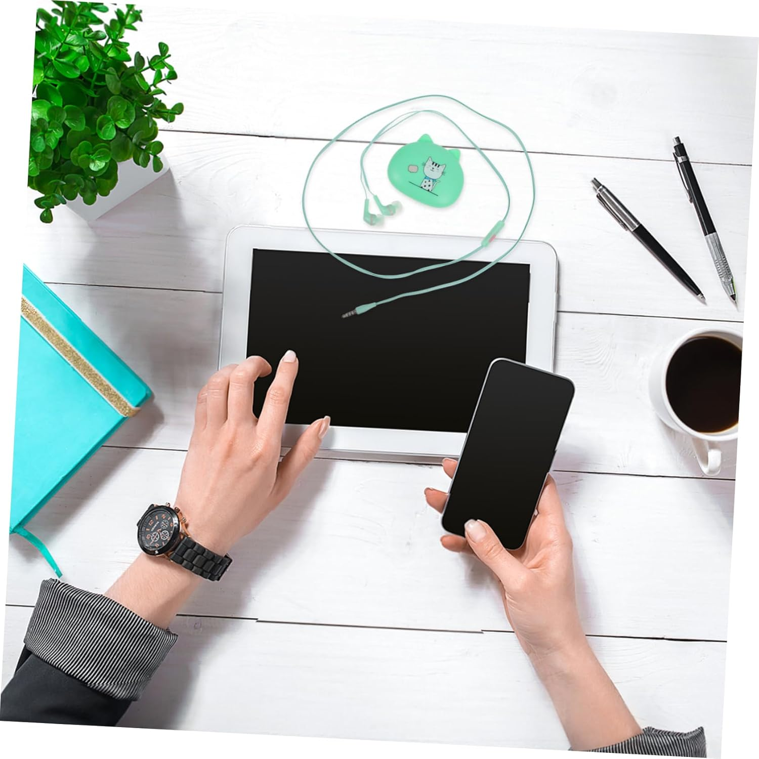 VERDANVERSE Wired In-Ear Earphones Microphone Universal Earbuds for Phones Green Wired Headphone Cable Suitable for Mobile Phone Call and Music