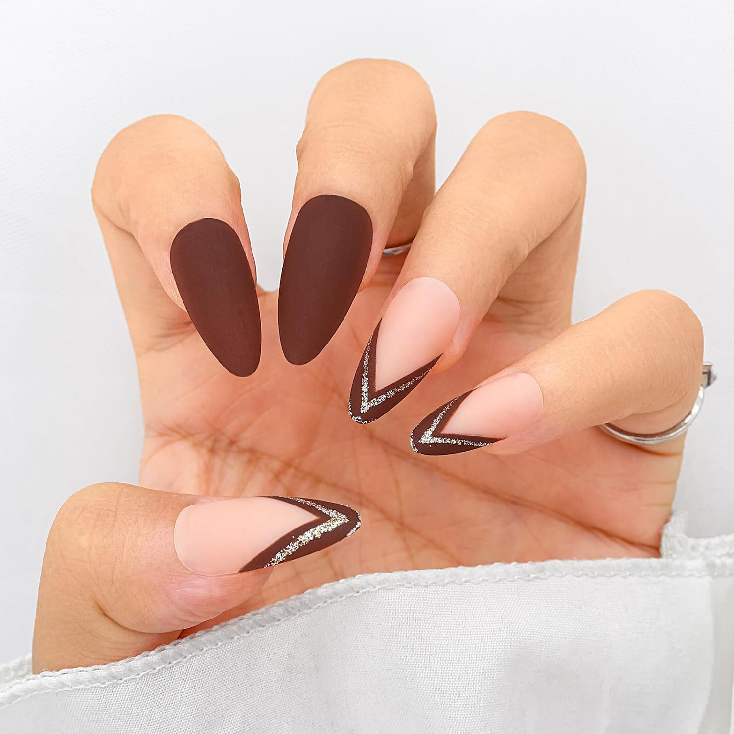 Sethexy Brown Medium Almond Press on Nails Stiletto Autumn French Fake Nails Acrylic False Nails for Women and Girls 24PCS (5) image number 2