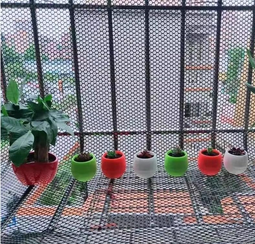 Plastic Fence Mesh, 300X40Cm Chicken Wire Fence, Mesh Lightweight Fencing, for Crafts Gardening Poultry Fencing (Black) image number 3