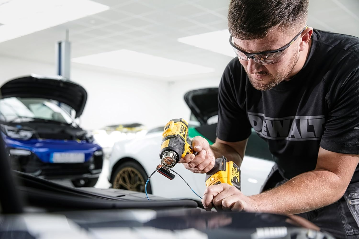 Dewalt DCE530N-XJ 18V XR Li-Ion Heat Gun Bare Unit image number 1