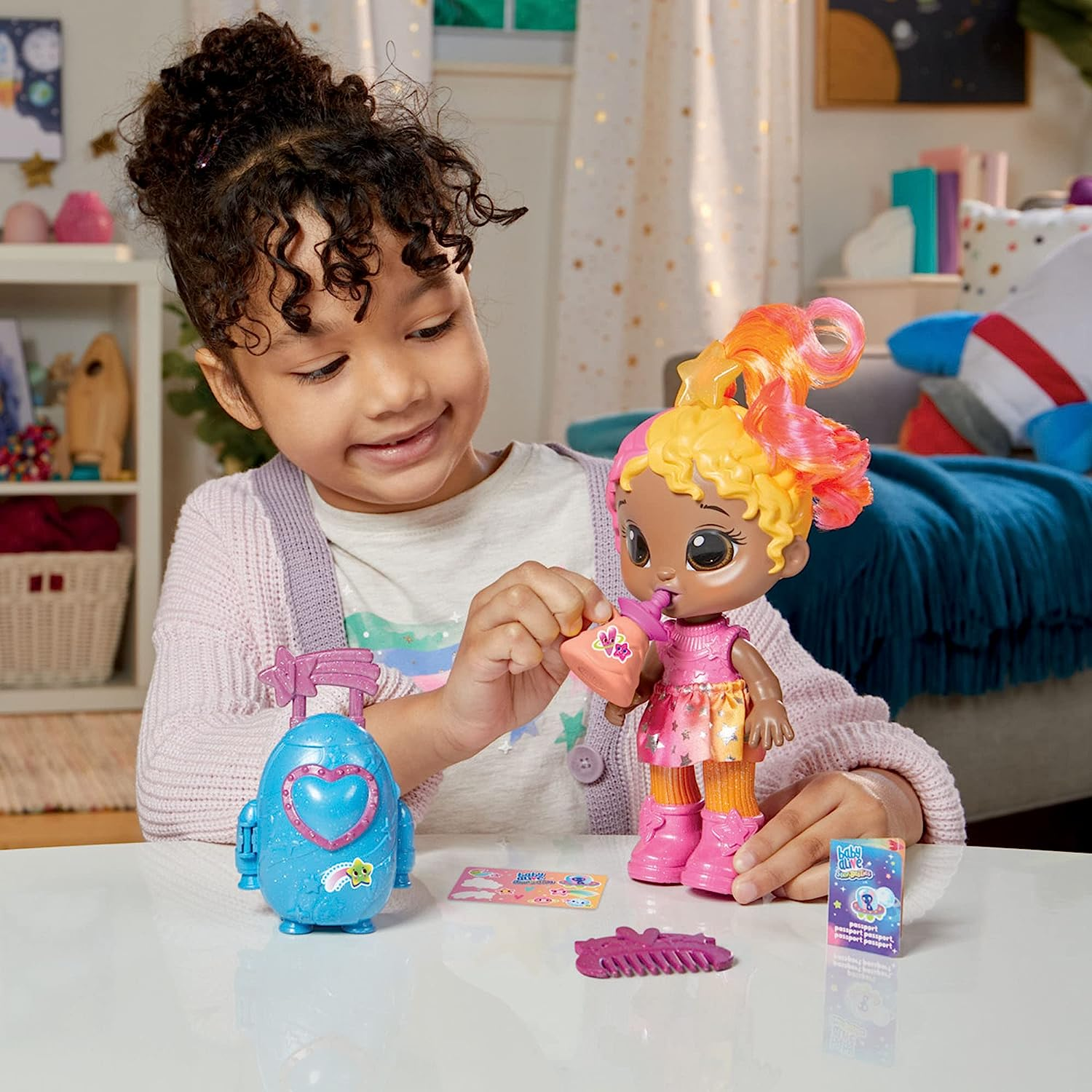 Baby Alive Star Besties Doll, Bright Bella, 8-Inch Space-Themed Doll for 3 Year Old Girls and Boys and Up, Accessories image number 6