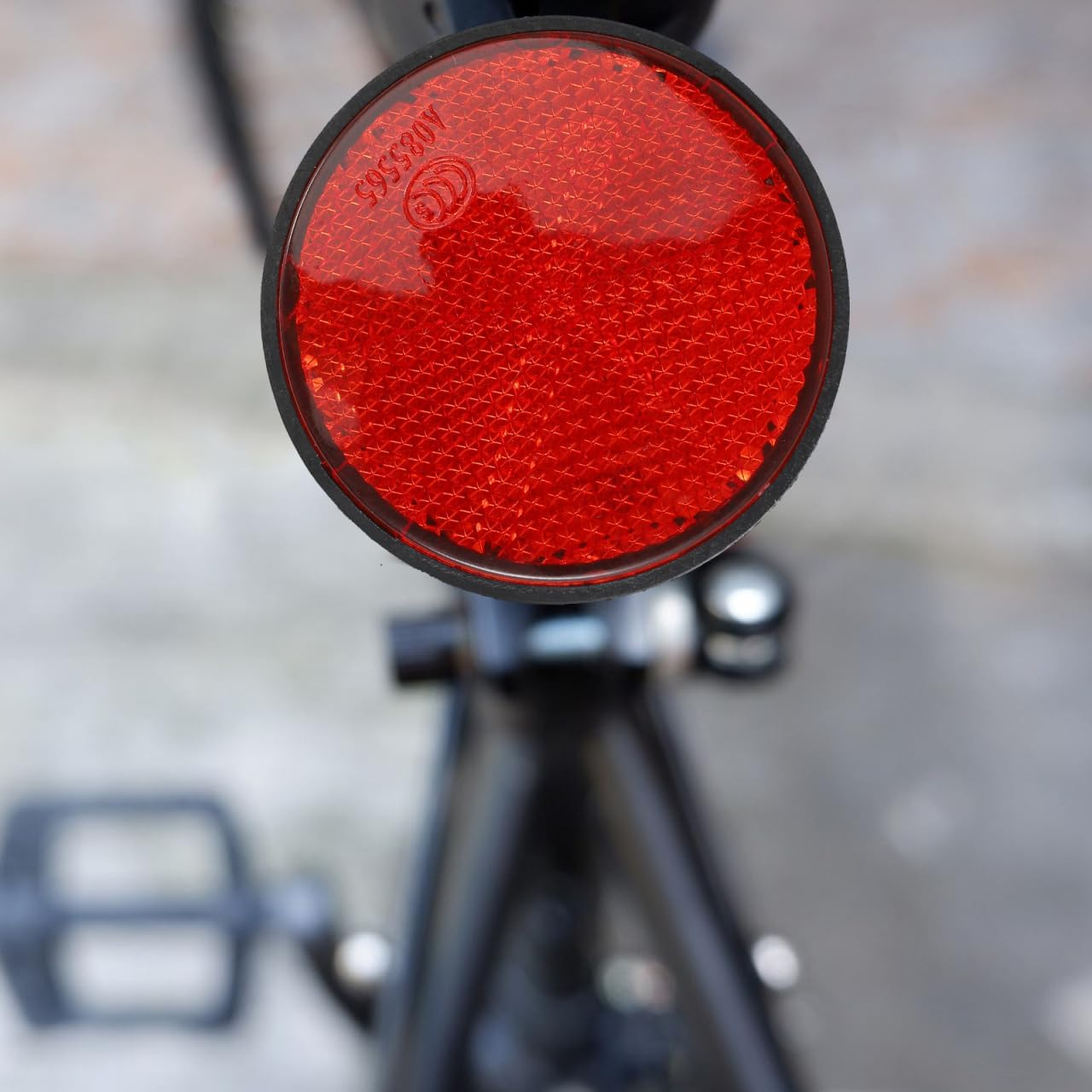 Mobestech 4Pcs Car Reflectors round Vehicle Reflectors for Improved Safety Easy Installation Compatible with Truck Motorcycle and Bicycle Sturdy Construction Warning Reflector image number 6