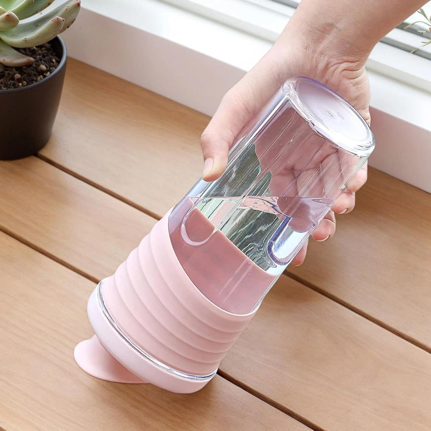 Protein Shaker Bottle for Gym, 700Ml Portable Shaker Cup with Whisk Ball, Protein Shake Bottle for Smoothies and Pre-Workout by Ruibex image number 5