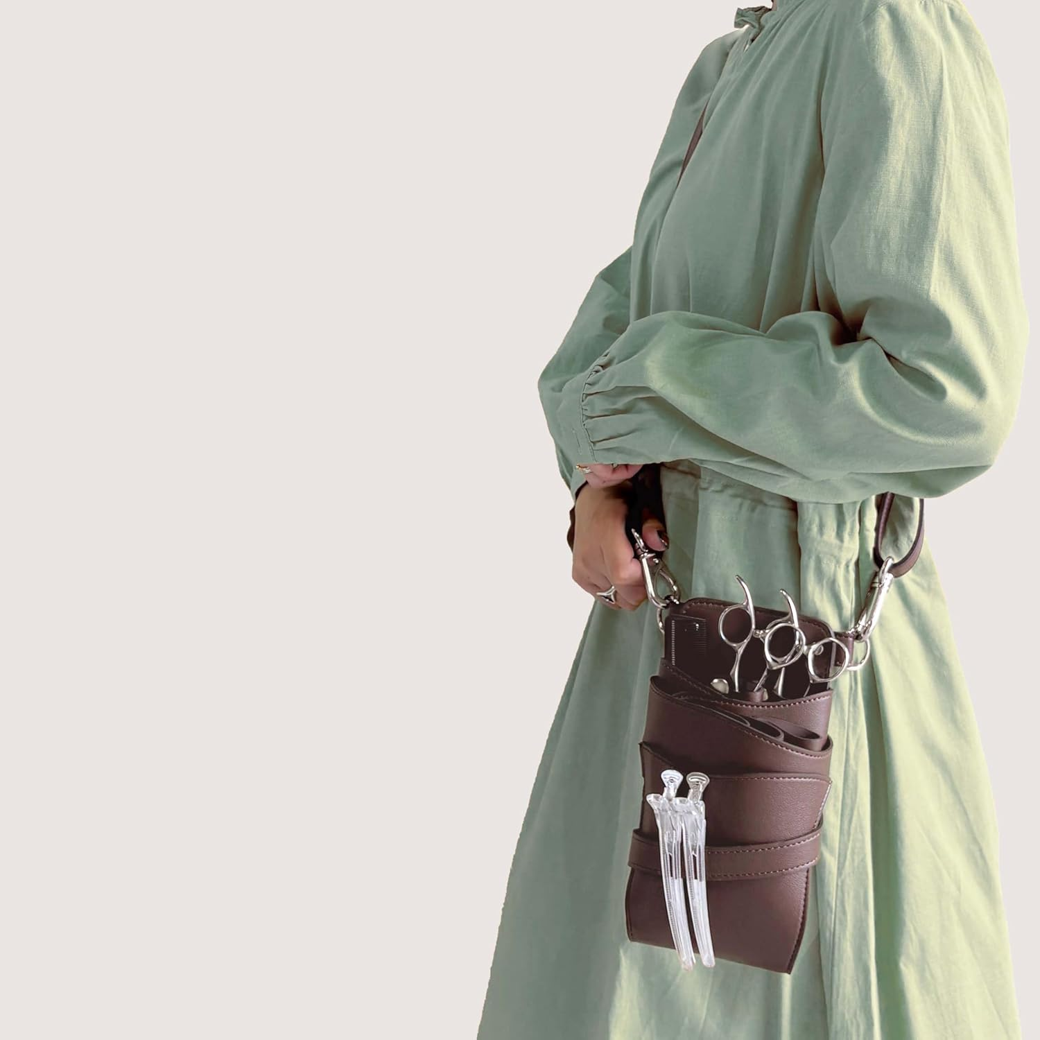 Dp 0-5 Scissor Case Plat Brown with Large Capacity Pocket & Brush Holder PR-004 Hairdresser Barber Trimmer image number 2