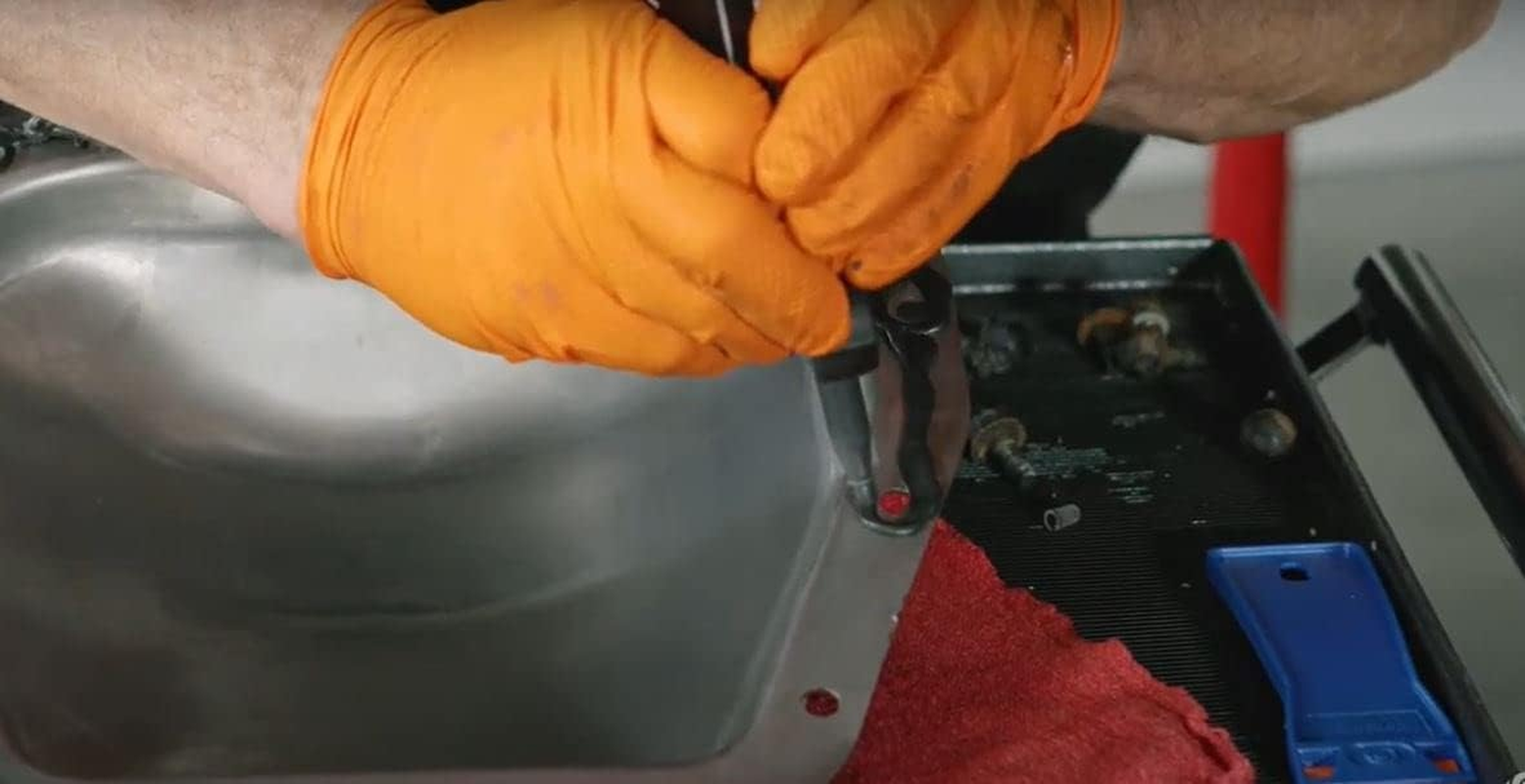 Permatex 24105 Ultra Black Oil Resistant Gasket Maker, 300 Ml