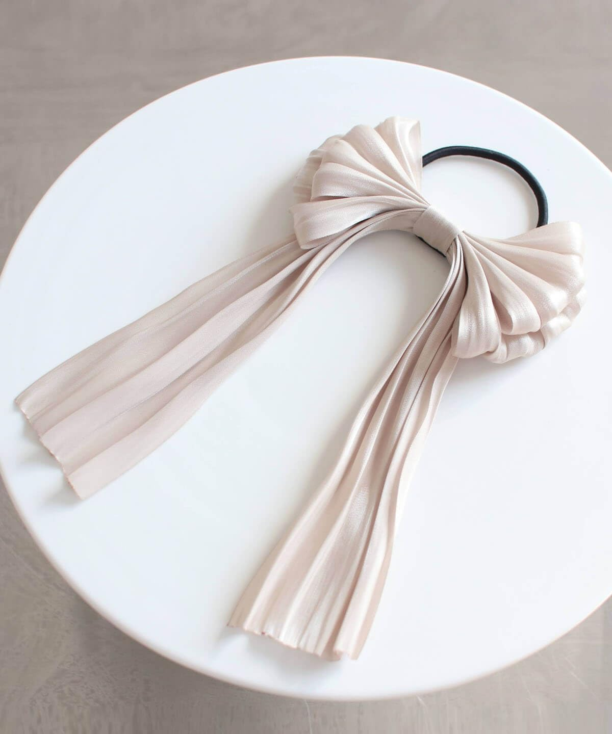 Laura 58202201-BEG Girls' Silky Ribbon Hair Elastic Ribbon Size: 4.3 X 7.9 Inches (11 X 20 Cm), Beige, リボンのサイズ:11Cm&times;20Cm image number 3