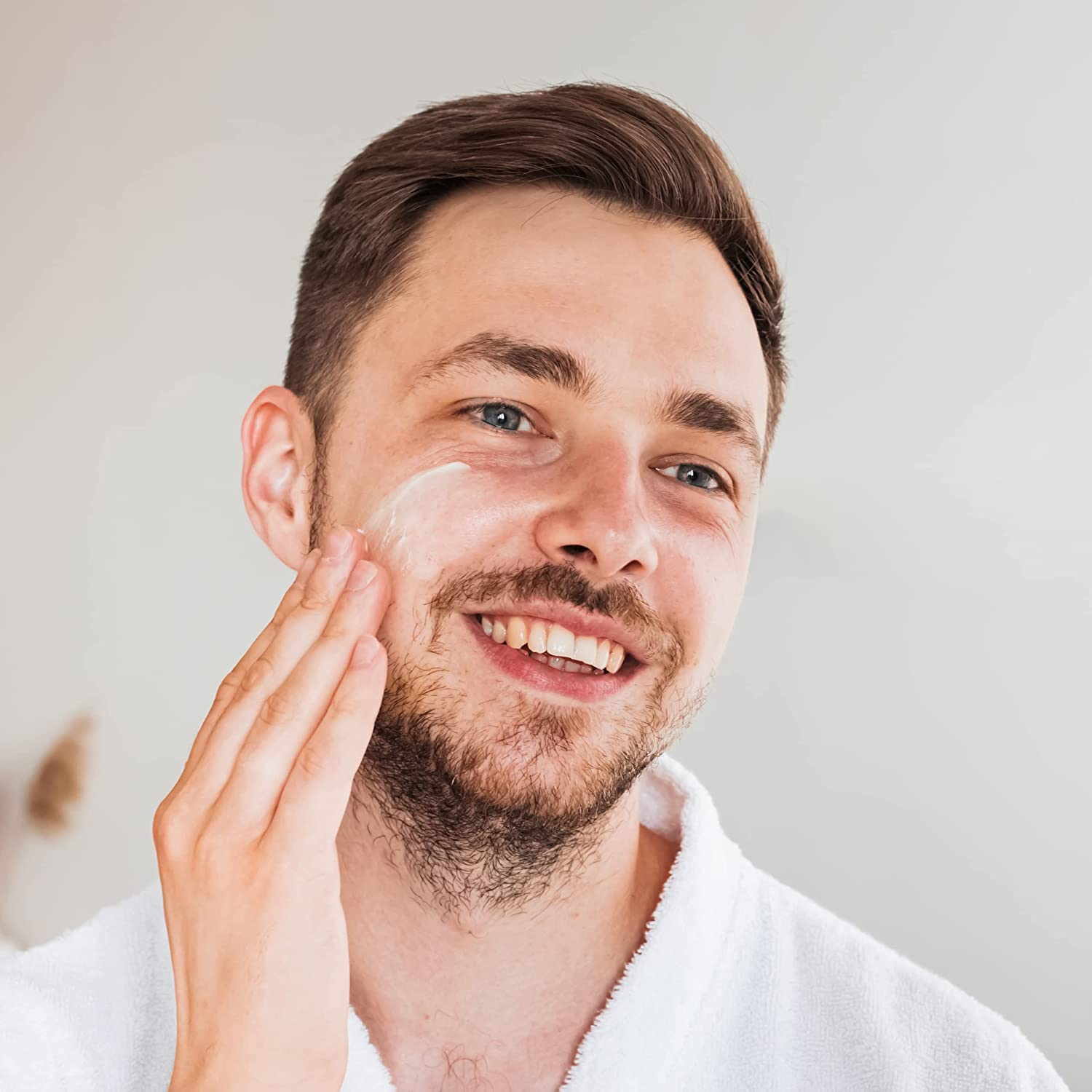 Anti Wrinkle Face Cream & Facial Moisturizer for Mature Skin by Doppeltree - Made in USA - anti Aging and Redness Day & Night Cream with Collagen- for Men and Women image number 6