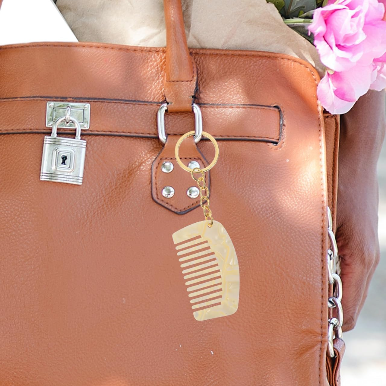 Healeved Portable Mini Wide Tooth Comb Keychain Travel-Friendly Hair Detangler for Wet and Curly Hair Compact Design for On-The-Go Styling image number 4