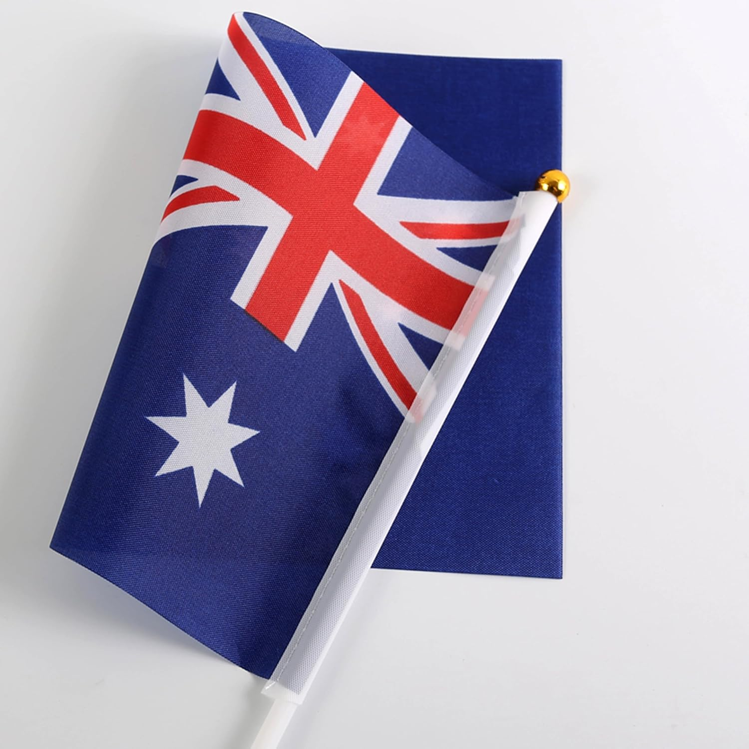 Bay Breeze 20Pcs Aussie Mini Flag, Pack of 20 Australian National Flags, 14Cm X 21Cm (20Pcs), Green and Gold, Perfect for Patriotic Celebrations, National Holidays, Sports Events