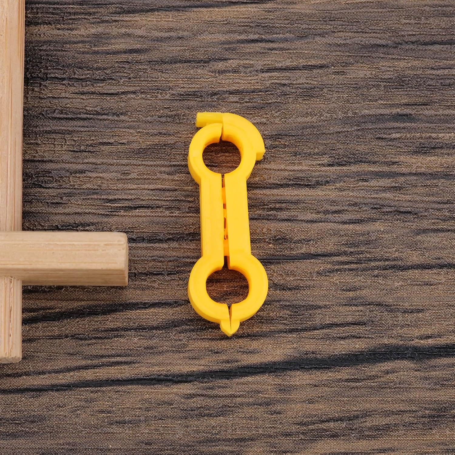 Emagtech 2Pcs 5Mm Bird Splayed Leg Treatment Ring Bird Splay Leg Hobble Leg Bands for Exhibition Budgies Lovebirds and Parakeets Orange image number 2