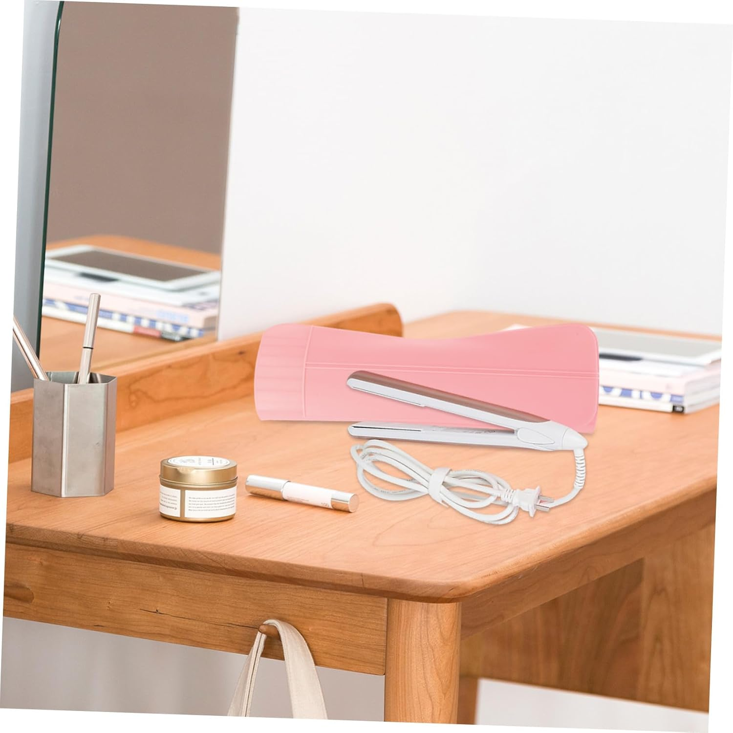 FIXOSHEE Heat-Resistant Silicone Curling Iron Travel Case with Compact Hot Tool Holder Pouch for Safe Storage and Easy Organization of Hair Styling Tools Portable Pink Mat for Travel Use image number 4