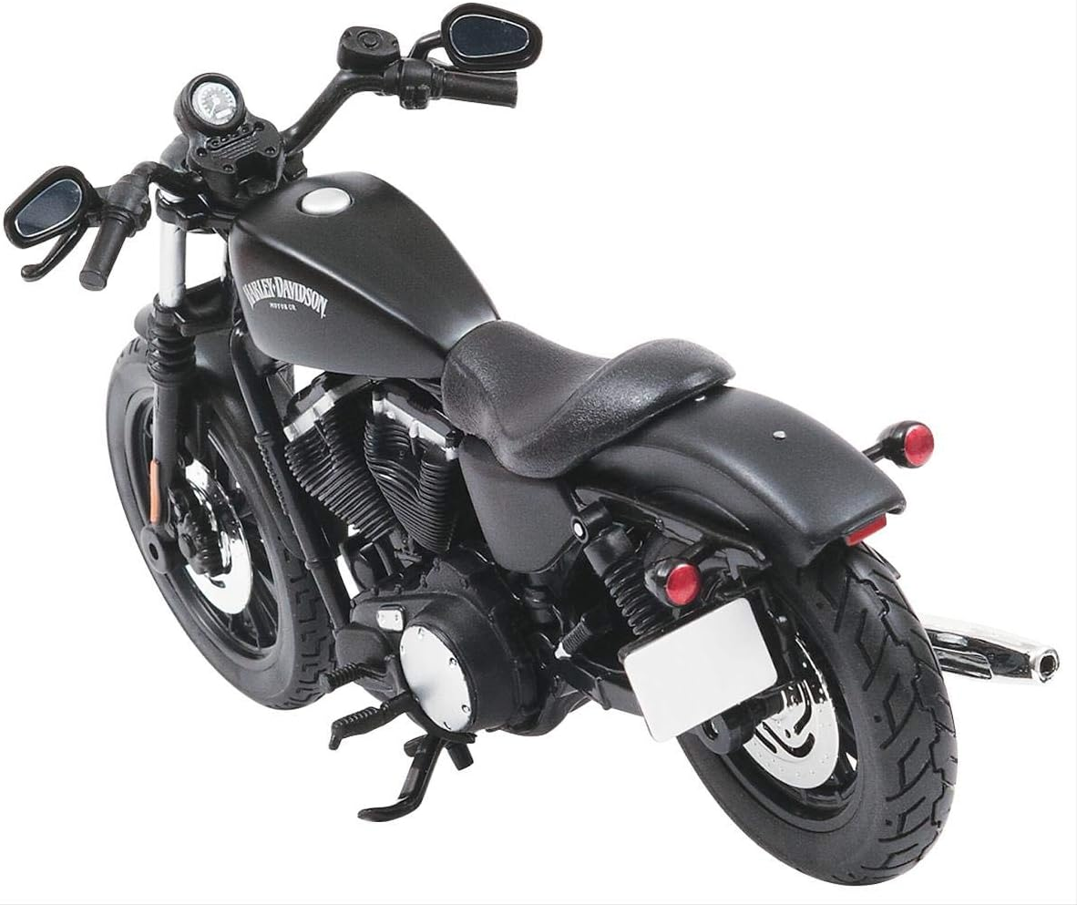 Maisto 2014 Harley Davidson Sportster Iron 883 Motorcycle Model 1/12 By, 32326/BIKE image number 2