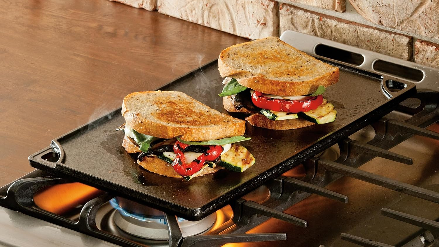 Lodge 3.2 Quart Cast Iron Cabin Combo Cooker, Black image number 2