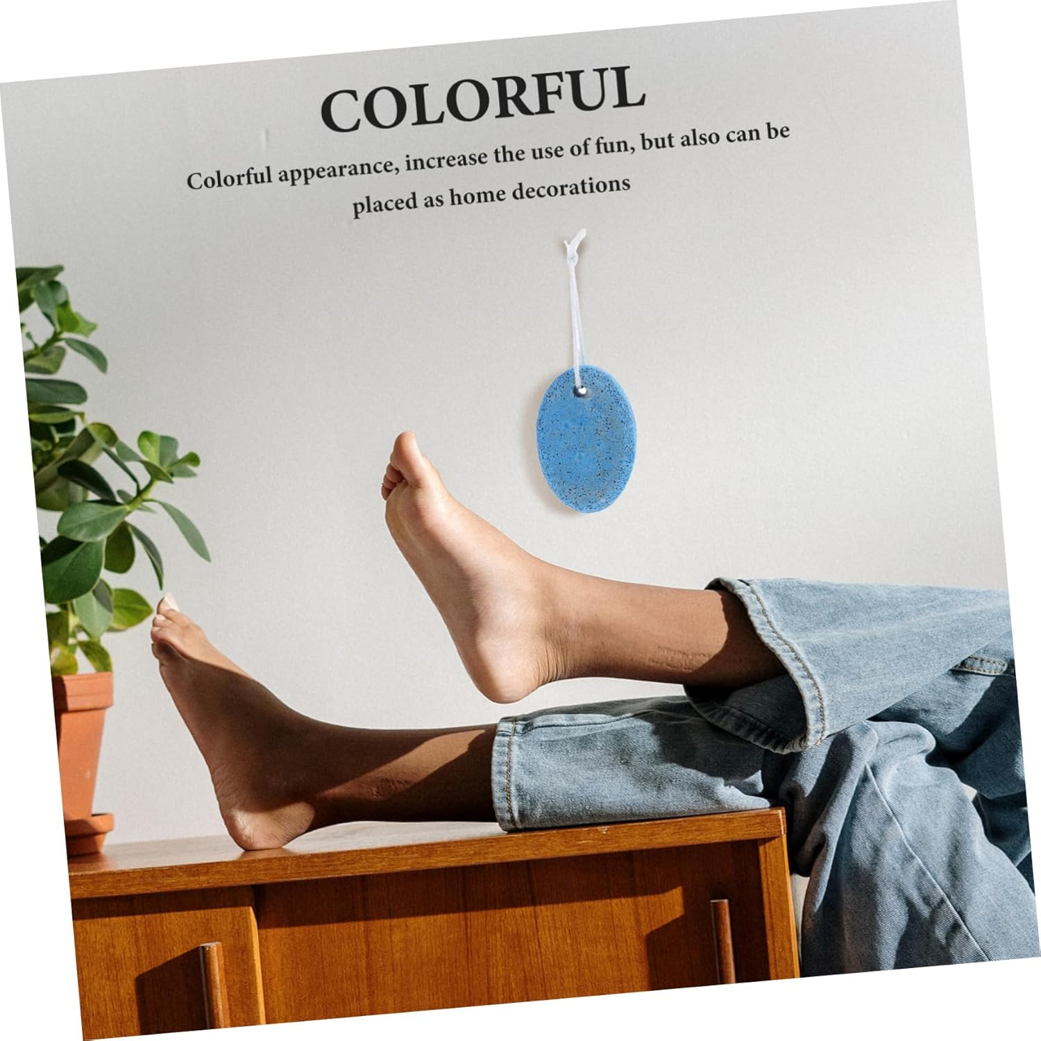 Ipetboom Oval Blue Pumice Stone for Feet and Hands Volcanic Hard Skin Callus Remover with Ergonomic Comfortable Grip Reusable Pedicure Rasp for Corn and Foot Skin Scrubbing image number 3